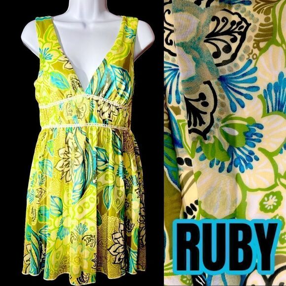 Ruby Women’s babydoll Tank Top Medium Lime Green Floral Sheer - Picture 1 of 9